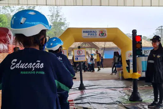 Escolas de Ribeirão Pires recebem Circuito Itinerante de Trânsito