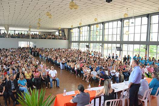Educação reúne profissionais para início das aulas em Ribeirão Pires