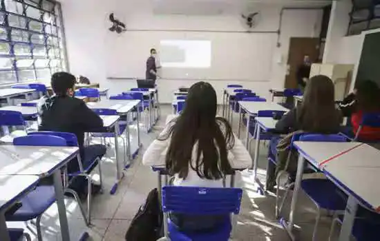 Ensino Médio de SP: Novo currículo prepara os estudantes para o mundo do trabalho