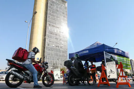 Principais vítimas no trânsito, motociclistas são alvo de ação educativa em São Bernardo