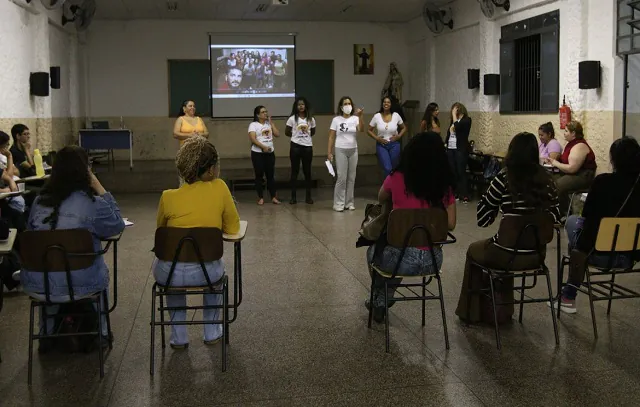 Cursos populares para concurso público podem despertar para política