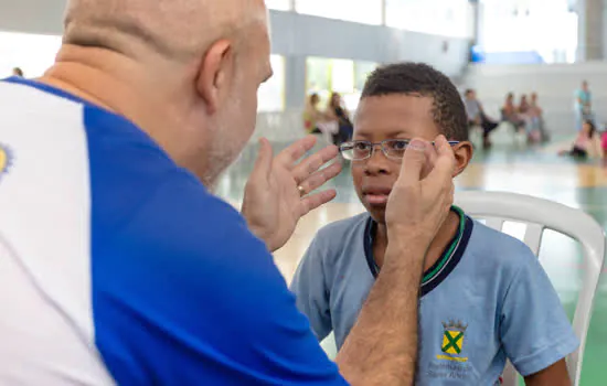 Educando com Visão beneficia 400 alunos em Santo André