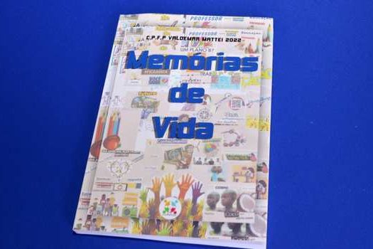 Alunos da EJA materializam suas histórias de vida através de Livro de Memórias