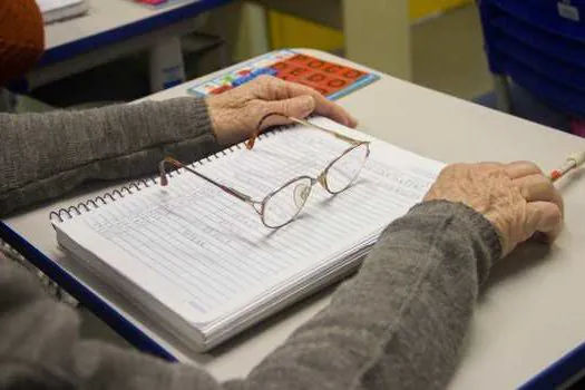 Inscrições para Educação de Jovens e Adultos seguem abertas em Santo André