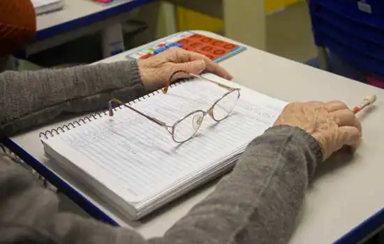 Inscrições para Educação de Jovens e Adultos seguem abertas em Santo André