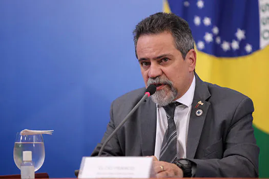 Secretário diz que houve má interpretação de fala do ministro e refuta Coronavac