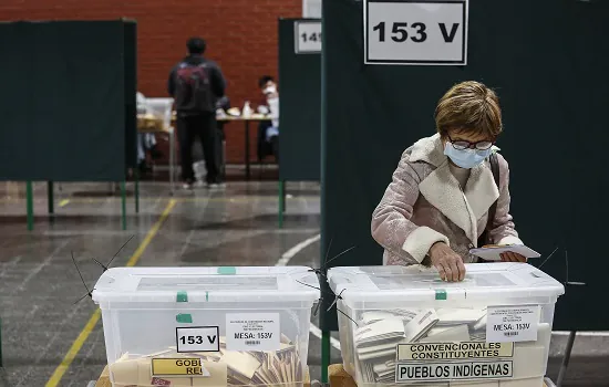 Chile realiza segundo dia de eleições para Assembleia Constituinte