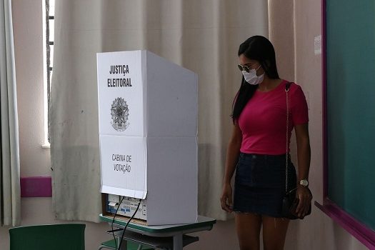 Eleições 2022 mantém maioria do eleitorado feminina, com 53%