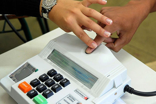 TRE-RJ faz campanha para concluir biometria de 4 milhões de eleitores