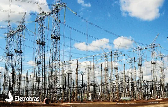 Eletrobras esclarece que decisão sobre venda no exterior será tomada pela empresa