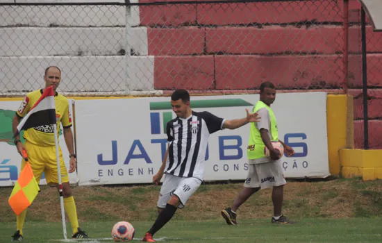 Eliandro exalta evolução pessoal atuando pelo Cachorrão