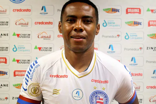 Elias é apresentado como jogador do Bahia