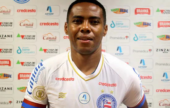 Elias é apresentado como jogador do Bahia