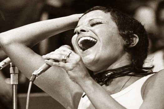 Elis Regina faria 80 anos nesta segunda-feira