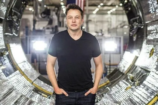 Elon Musk vende US$ 4 bilhões em ações da Tesla