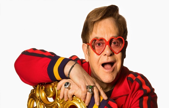 Elton John: 75 anos e as músicas de sucesso no Brasil