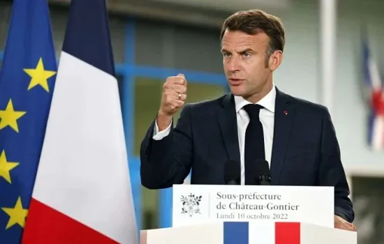 Macron promete mais armas à Ucrânia