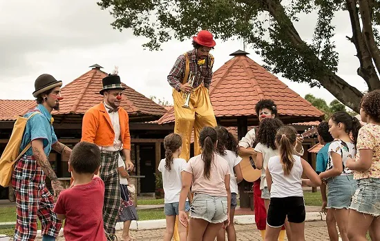 Emia traz programação especial para as crianças neste domingo