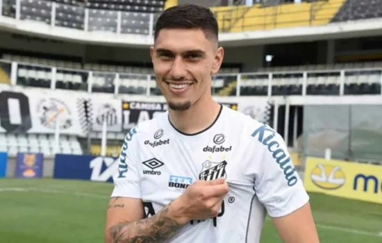 Santos anuncia  a contratação do zagueiro Emiliano Velázquez