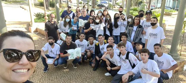 Alunos de Etec aprendem empreendedorismo a partir de ações sociais