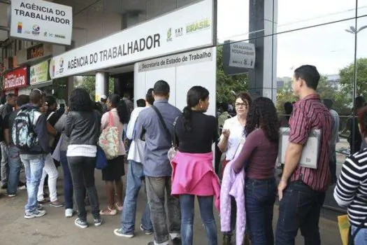 Desemprego recua a 7,9% em julho, menor taxa para o período desde 2014