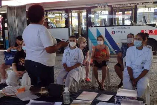 Dia das mães é celebrado com ações em terminais da EMTU