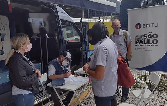 Ações de segurança no trânsito orientam passageiros dos terminais da EMTU