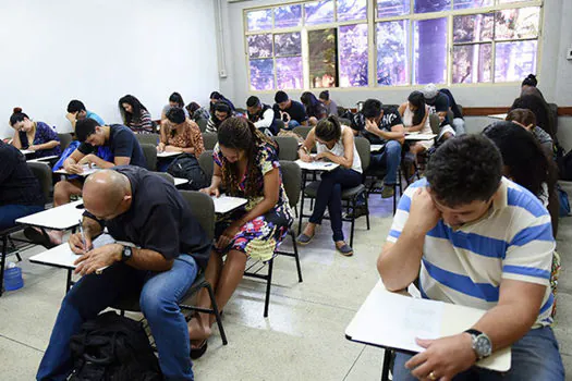 Internos do sistema prisional fazem prova do Encceja para ensino médio hoje (14)