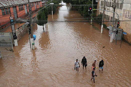 Em um ano, verba da Prefeitura de SP contra enchentes cai 21%