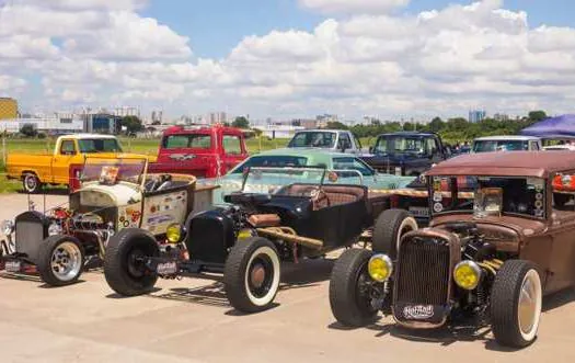 3º Encontro e Exposição de Carros Antigos retoma calendário de grandes eventos em SP