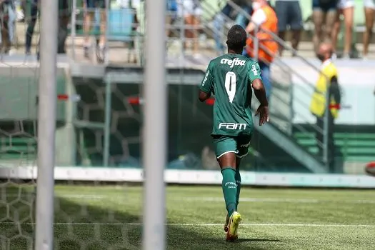 Endrick diz não ter pressa para jogar nos profissionais do Palmeiras