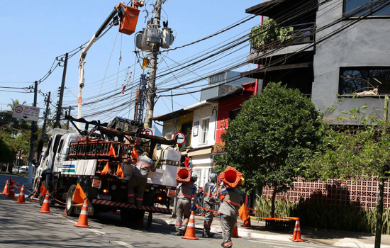 Conta de luz poderá ser paga com cartão de crédito em São Paulo