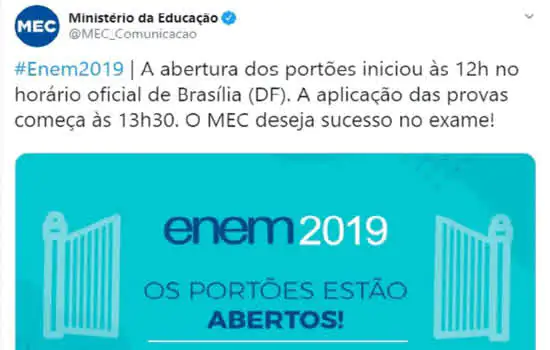 Perfil oficial do MEC informa horário errado de abertura dos portões do Enem