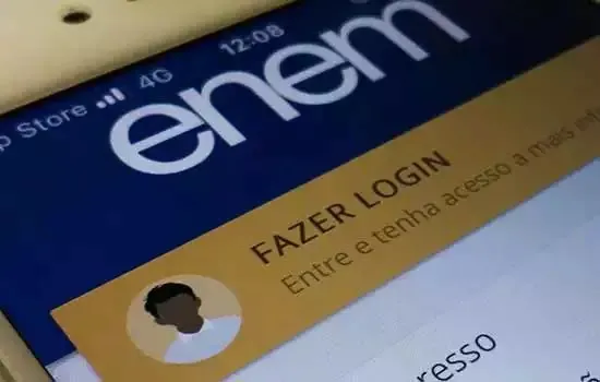 Estudantes reclamam nas redes sociais de suposto erro nas notas do Enem