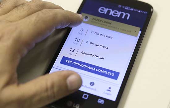 Enem: estudantes têm até hoje para inserir foto no cadastro