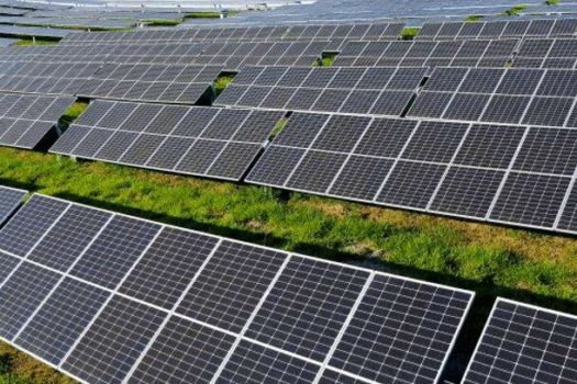 Brasil soma 109 mil novos sistemas solares e cresce 3%