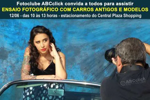 ABCclick faz ensaio fotográfico aberto com carros antigos e modelos fotográficos