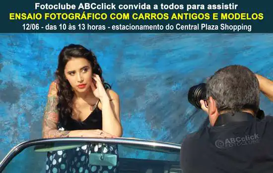 ABCclick faz ensaio fotográfico aberto com carros antigos e modelos fotográficos