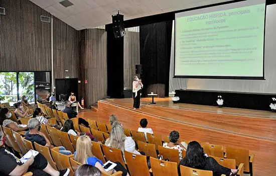 Santo André assina protocolo de intenções com instituição especializada em ensino híbrido