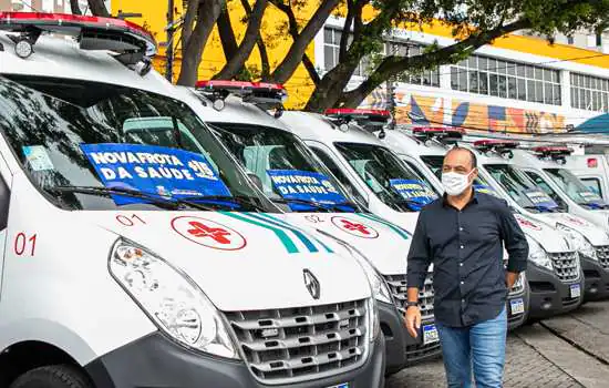 Auricchio entrega 10 ambulâncias e 5 vans para a Saúde de São Caetano