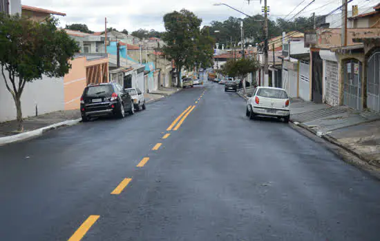 Prefeito Orlando Morando entrega revitalização da Rua Vitório Médici