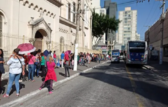 São Bernardo Plaza doa alimentos arrecadados em evento