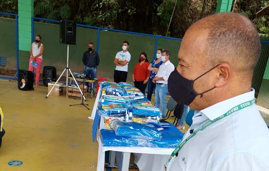 Prefeitura de Rio Grande da Serra inicia a entrega de material escolar