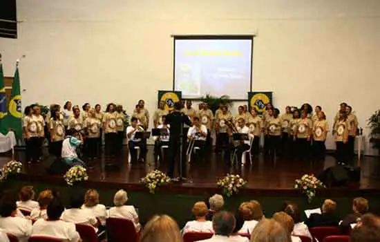 Inscrições abertas para aulas gratuitas de canto