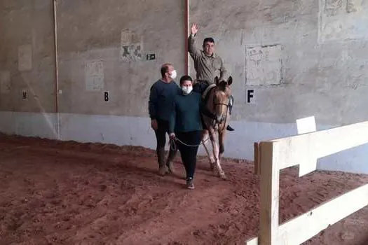 Centro de Equoterapia do Vila busca certificações do CMAS e CMDCA