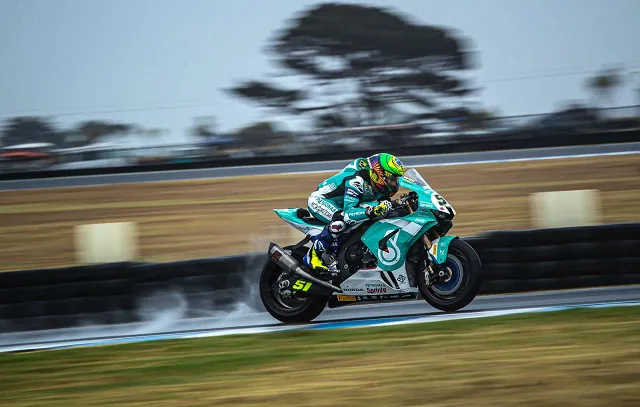 Eric Granado enfrenta chuva na primeira corrida do Mundial de Superbike 2023