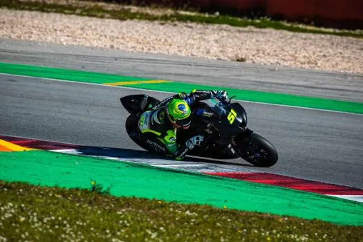 Eric Granado realiza testes de olho na estreia do Mundial de Superbike 2023