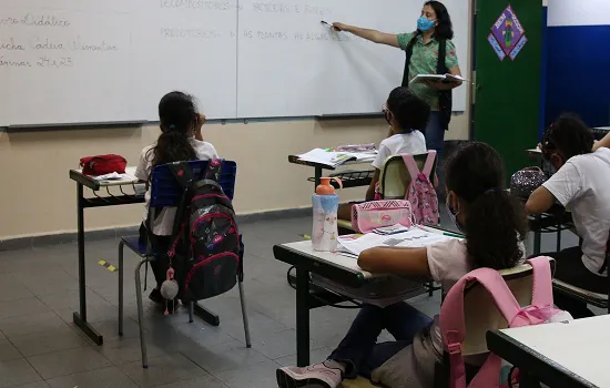 São Paulo libera distanciamento mínimo em escolas