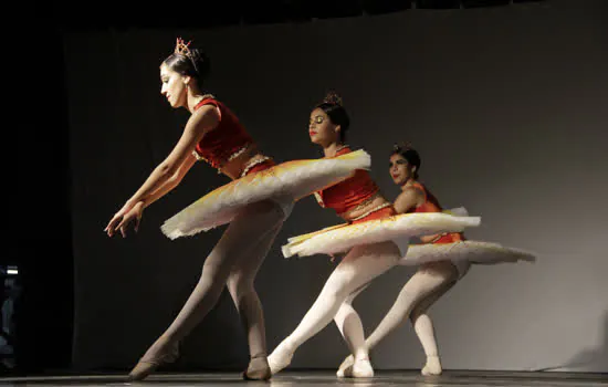 Escola de Dança de Ribeirão Pires apresentará espetáculo “Dançando no Castelo”