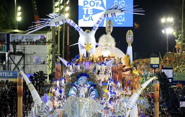 Parte de ingressos das escolas de samba do Rio se esgotou